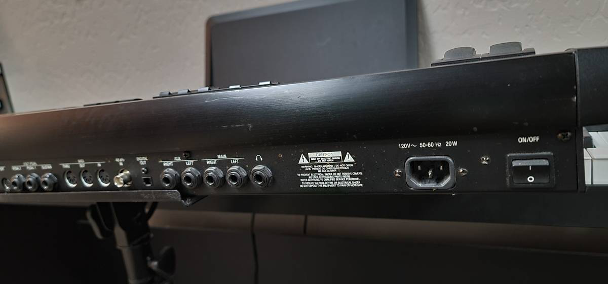 Alesis QS7 additional photo thumbnail