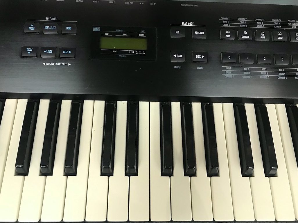 Alesis QS7 additional photo thumbnail
