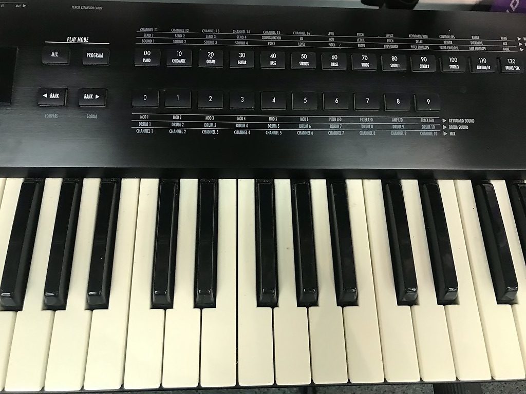 Alesis QS7 additional photo thumbnail